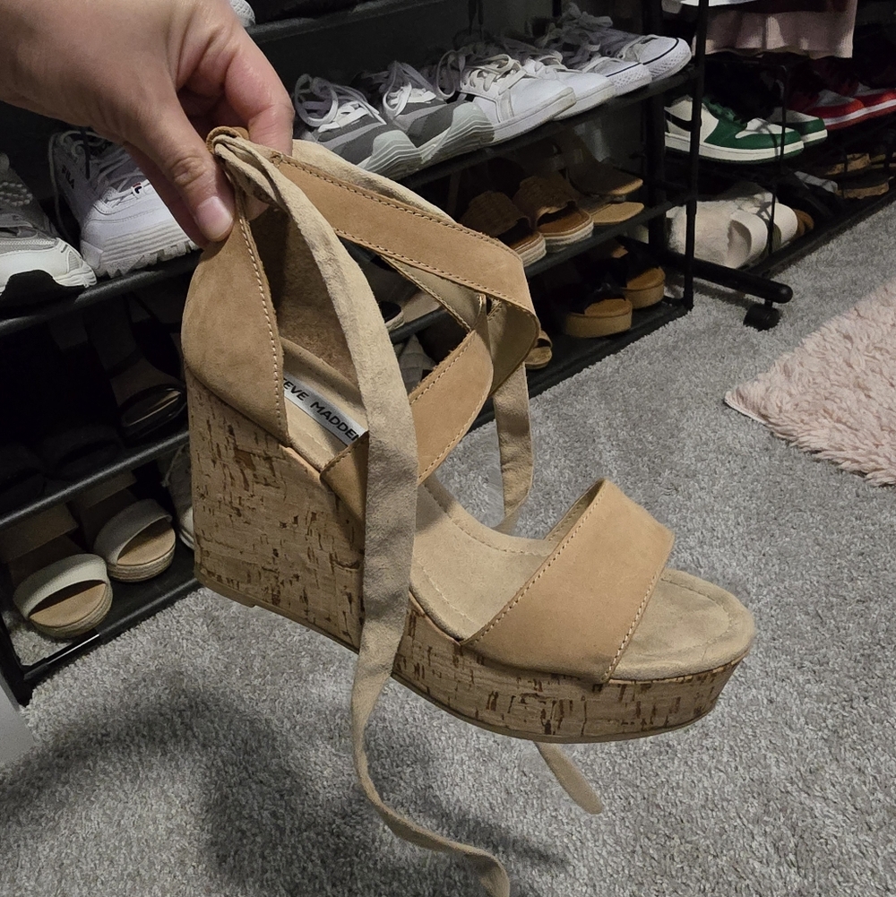 Women's Tan Wedge Sandals